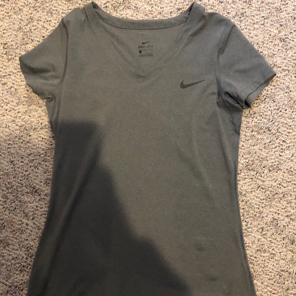 Nike women’s dri fit shirt